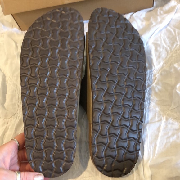 NIB, womens 11, Birkenstock-style sandals by Cushion Air. - Picture 5 of 5